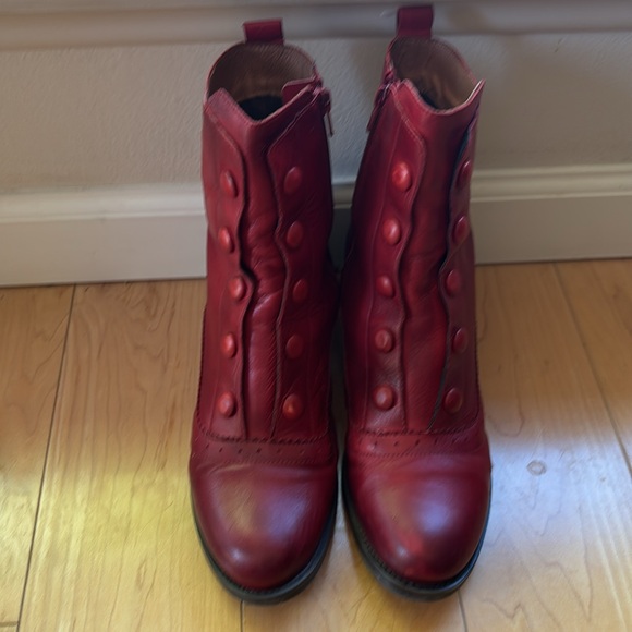 Worn a handful of times, Miz Mooz Red Leather  Jozie Ankle Boots - Picture 3 of 8